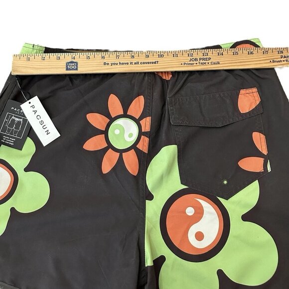 NWT PacSun Peaced Floral 15" Board Shorts Swim Trunks YinYang Pockets Large - Picture 10 of 10